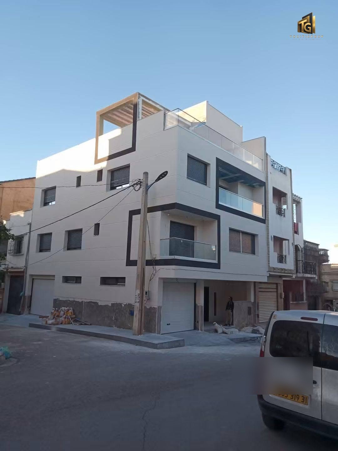 Immeuble après les travaux de façade — TOUITIGROUP